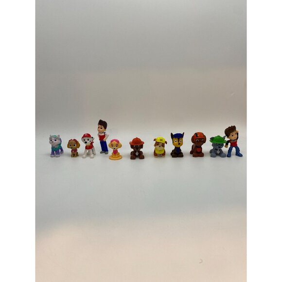 Spin Masters Paw Patrol Minis Mixed Characters Figurine Lot - Picture 1 of 7